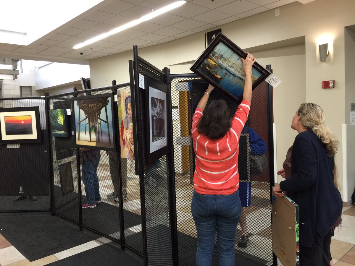 DublinArtLeague's tweet photo. #DAAL spring Show Reception &amp; Scholarship Awards. Join Us! Thu,April 20, 6:30, @ Rec Center open to public. #DubLifeMag https://t.co/r8kaUhEdAN