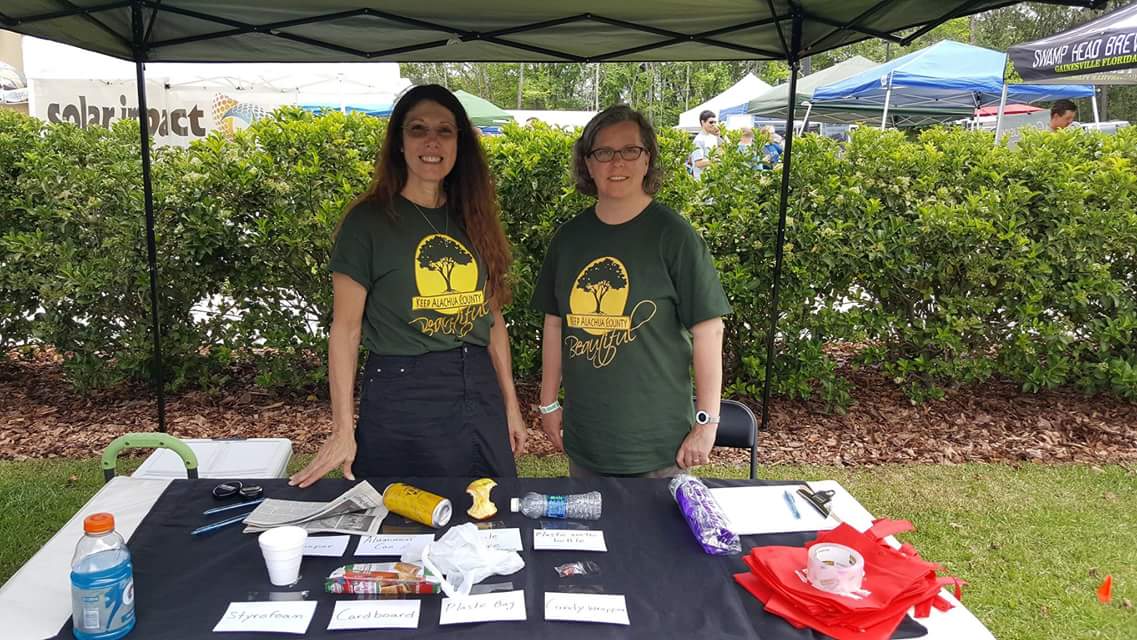 KeepFLBeautiful's tweet photo. Enjoyed visiting Gina Hawkins at the Keep Alachua County Beautiful litter education booth during #TreeFest2017! #KeepFLBeautiful https://t.co/6bacPqNCNr