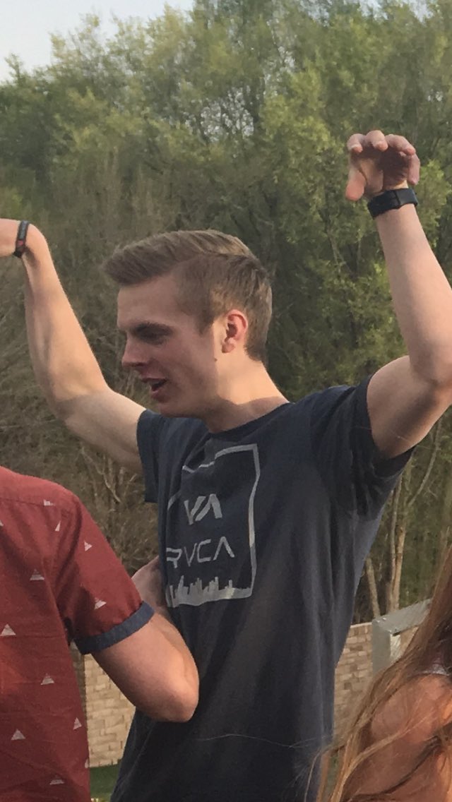 cheer_caitlyn's tweet photo. ummmmm okay jace? https://t.co/hdgerJAegS
