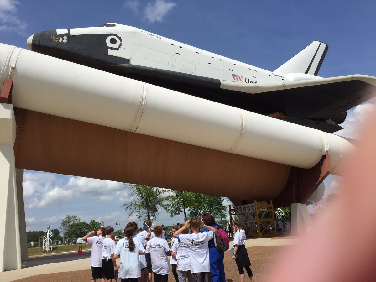 coolCatholicSch's tweet photo. 6th grade trainees Space Camp experience is underway! @RocketCenterUSA https://t.co/KCWnFW3Vr1