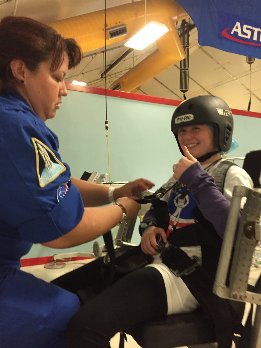 coolCatholicSch's tweet photo. 6th grade trainees Space Camp experience is underway! @RocketCenterUSA https://t.co/KCWnFW3Vr1