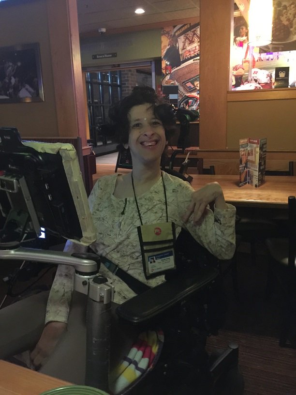 MobilityINTL's tweet photo. Great to reconnect w/ #MIUSAAlumni Johana Schwartz in Minneapolis! She's been taking Gaelic and believes in opportunity to #AccessLanguages https://t.co/3Xq0Kaj5uc