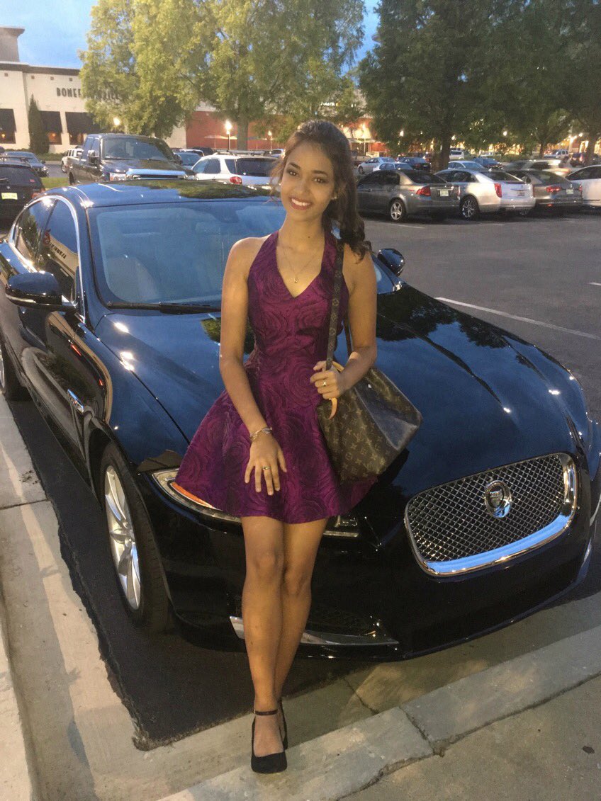 cursedkiirst's tweet photo. alright so who's gonna take one for the team and date me?? #singlegays https://t.co/i1PQ0SutNU