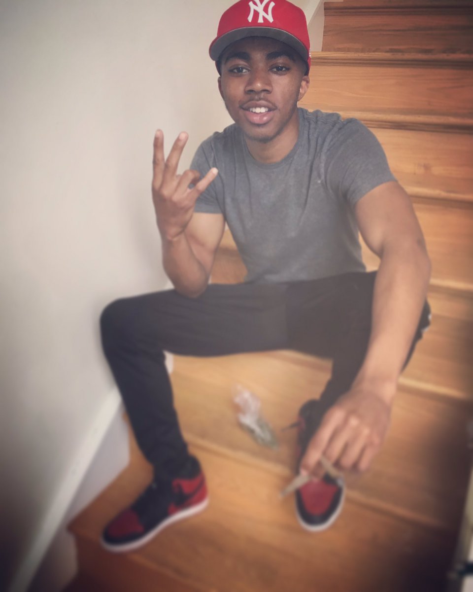CedyMac's tweet photo. Your N*ggas Said They Riding Now They Tires Flat 🤦🏾‍♂️ #NotOverTheseParts https://t.co/E19Seug8hn