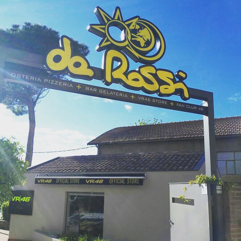 MartyM_46's tweet photo. Tavullia, terra di piloti e motori. 💛🚵🌞
#Tavullia #ValentinoRossi #VR46 #VR46tribe #forzaVale46 #popologiallo #valentiniani https://t.co/g99lSgg7Fm