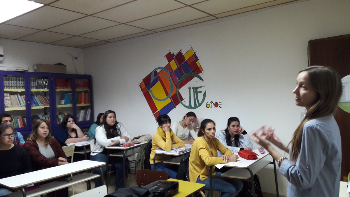 CIIELincoln's tweet image. #MatSec Funciones polinómicas + de 20 doc. 1er encuentro