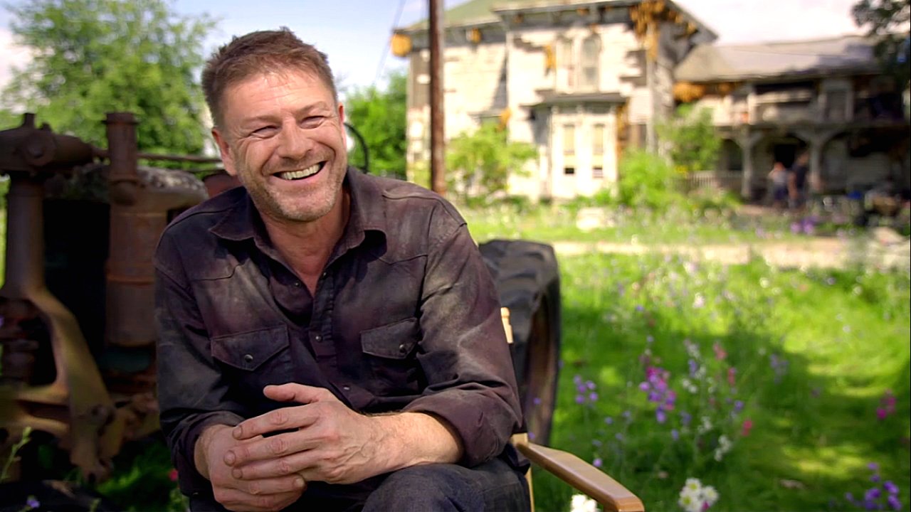 Happy birthday to one of my celeb crushes; Sean Bean. You\re like a good wine: you get better with age *wink wink* 