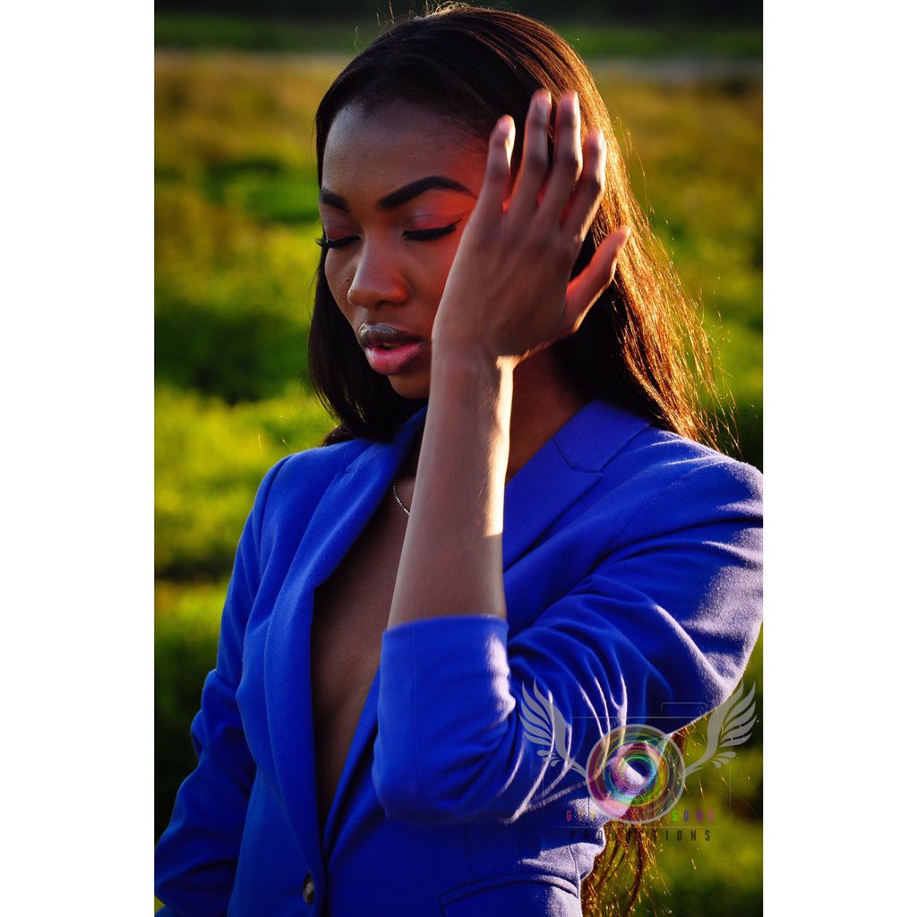 sandramabelle_'s tweet photo. #togolesetwitter 👑👑👑 https://t.co/g2YXr1NYPP