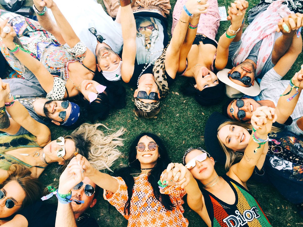 MarkBallas's tweet photo. Cheers #Coachella till next time 

✌🏼🌼💫 https://t.co/SnHorYVQoa