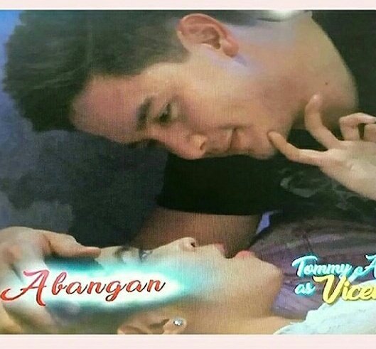 tikisoka's tweet image. Makulay na araw! 
Di pa rin ako maka get over 😳 at meron pa mamya 😆
#DTBYStranded 
#ALDUBxDTBYStartingOver