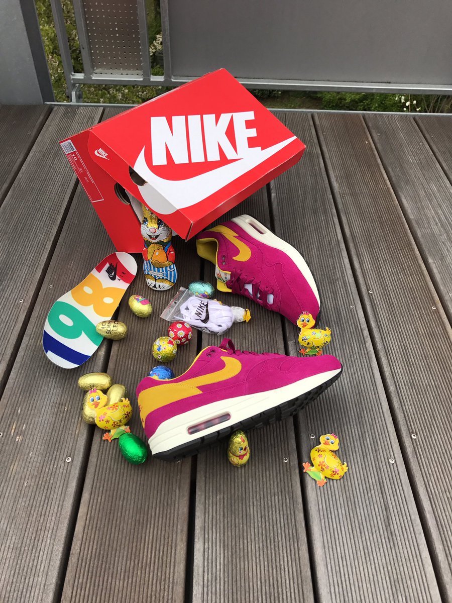 mcShiffshiff's tweet photo. 🐰Happy Easter Everyone🐰
#airmaxeveryday #nike #nikeairmax87 #sneakercollector #snkrhds #airmax #airmaxone #sneakersandfittedhats #shiffshiff https://t.co/WIngQew8oH