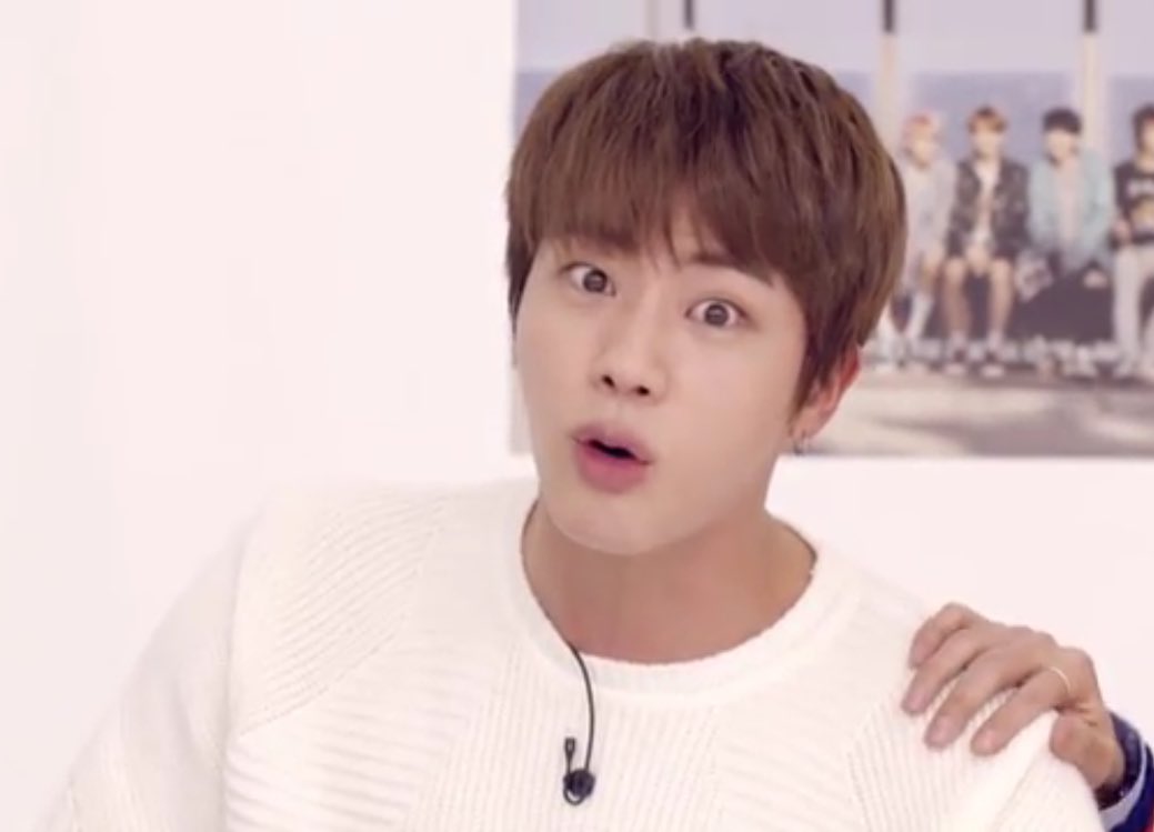 liveloaflove's tweet photo. Leave my boys alone! U dumbass thought they'd notice you? Yes true but in a negative way #BTSprivacy #respectbts https://t.co/ORpkOTJsDy
