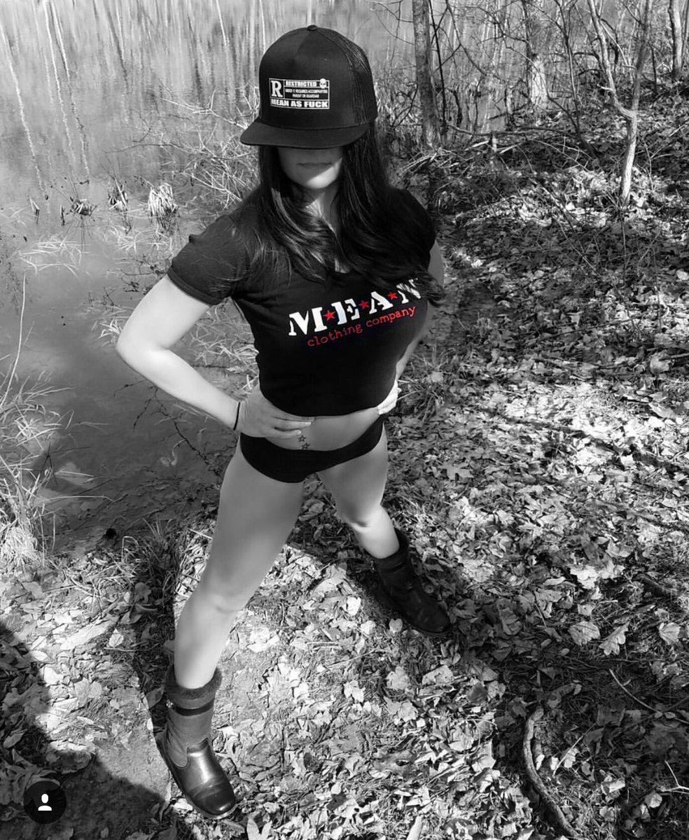 MEANClothingCo's tweet photo. #MEANmonday it's time to rock your MEAN! 🤘🏻❤️
#MEANmuggin #RatedR #MEANaf
#MEAN #StandwithPurpose #RockLife #MEANClothing #getMEAN https://t.co/T9eSDtk5w8