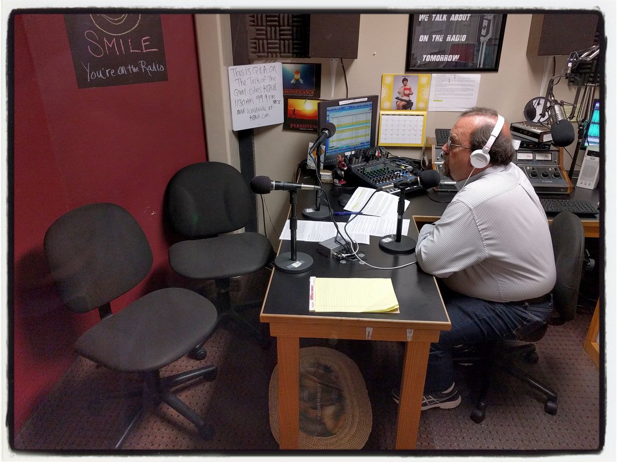 cvaztown's tweet photo. Some say the #1stSignOfTrouble is when you talk to yourself- get some help #DJFone @KQNARadio #TalkRadio #TalkOfTheTown up next 4pm https://t.co/pZSfbJ5vca