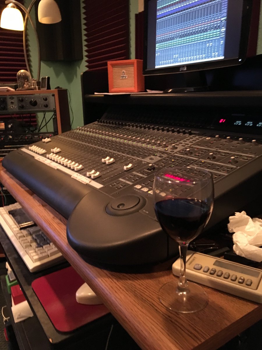 CountToTenMusic's tweet image. Did some great percussion with our buddy Justin, new Youtube cover coming next week! #coverworld #newmusic