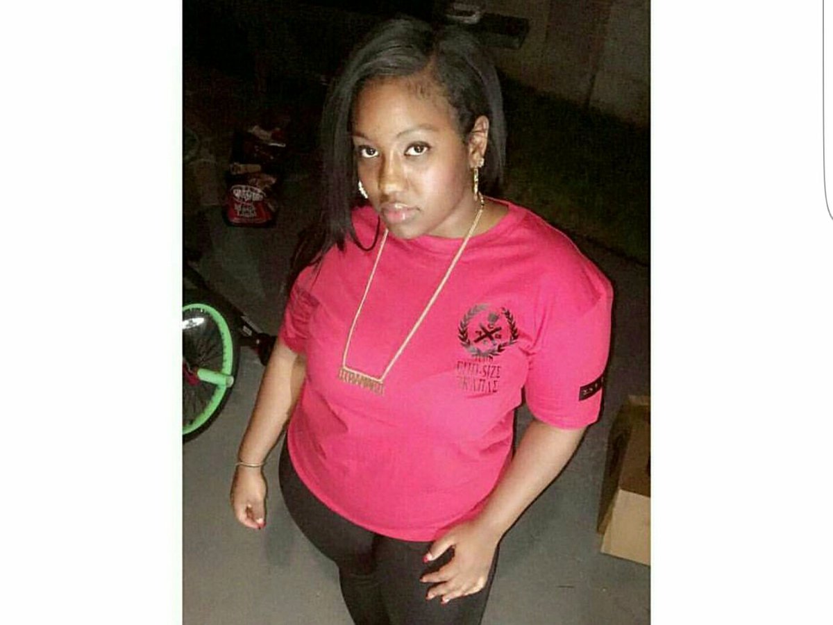 ESTHAGREAT62's tweet photo. S/O @FunsizeTranaeee looking good in her new #pcbshirt !! 🏁🏁
Shop @ #PCBEMPIRECLOTHING 👕 !! https://t.co/lds9cKIc32
