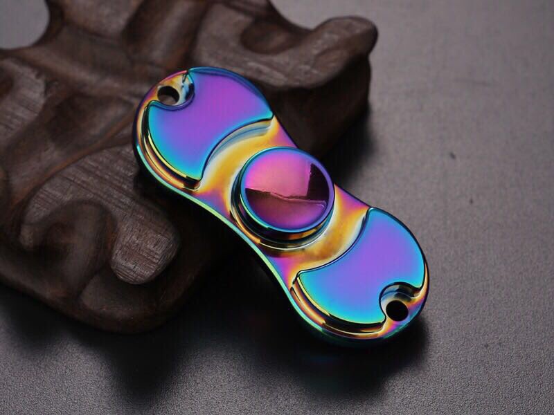 FidgetFamShop's tweet photo. Get your metal #FidgetSpinner today! Go to https://t.co/8jAU6VXTyM https://t.co/Uy0TKZUQDU