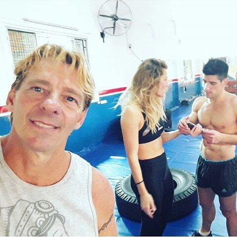 Maarcemansilla's tweet photo. Hermosos 👫💚💪 #Pituela los amooo @PituBlazquez @MicaViciconte https://t.co/HcqLhIDp6g
