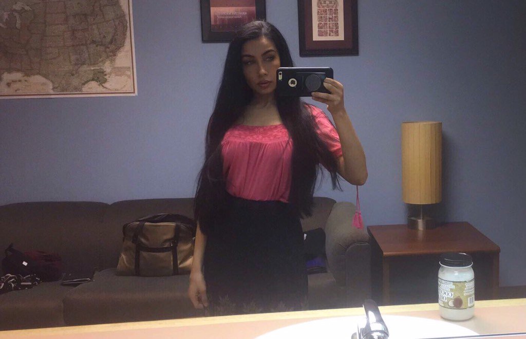 #Selfie in my dressing room.. @GeneralHospital @ABCNetwork . #GH https://t.co/o2p9xgntxT