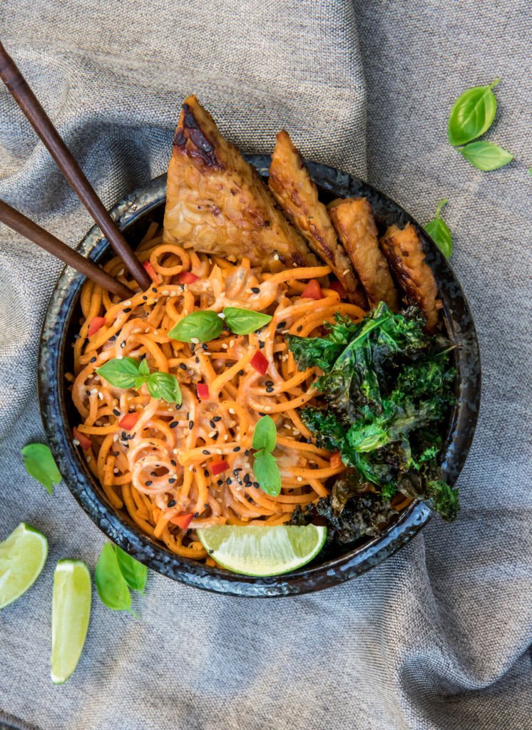 EatClean247's tweet photo. Creamy Sweet Potato Noodles with Garlic Tempeh &amp; Crispy Kale
https://t.co/iLE13CpQYu https://t.co/UzbVMtw2sr