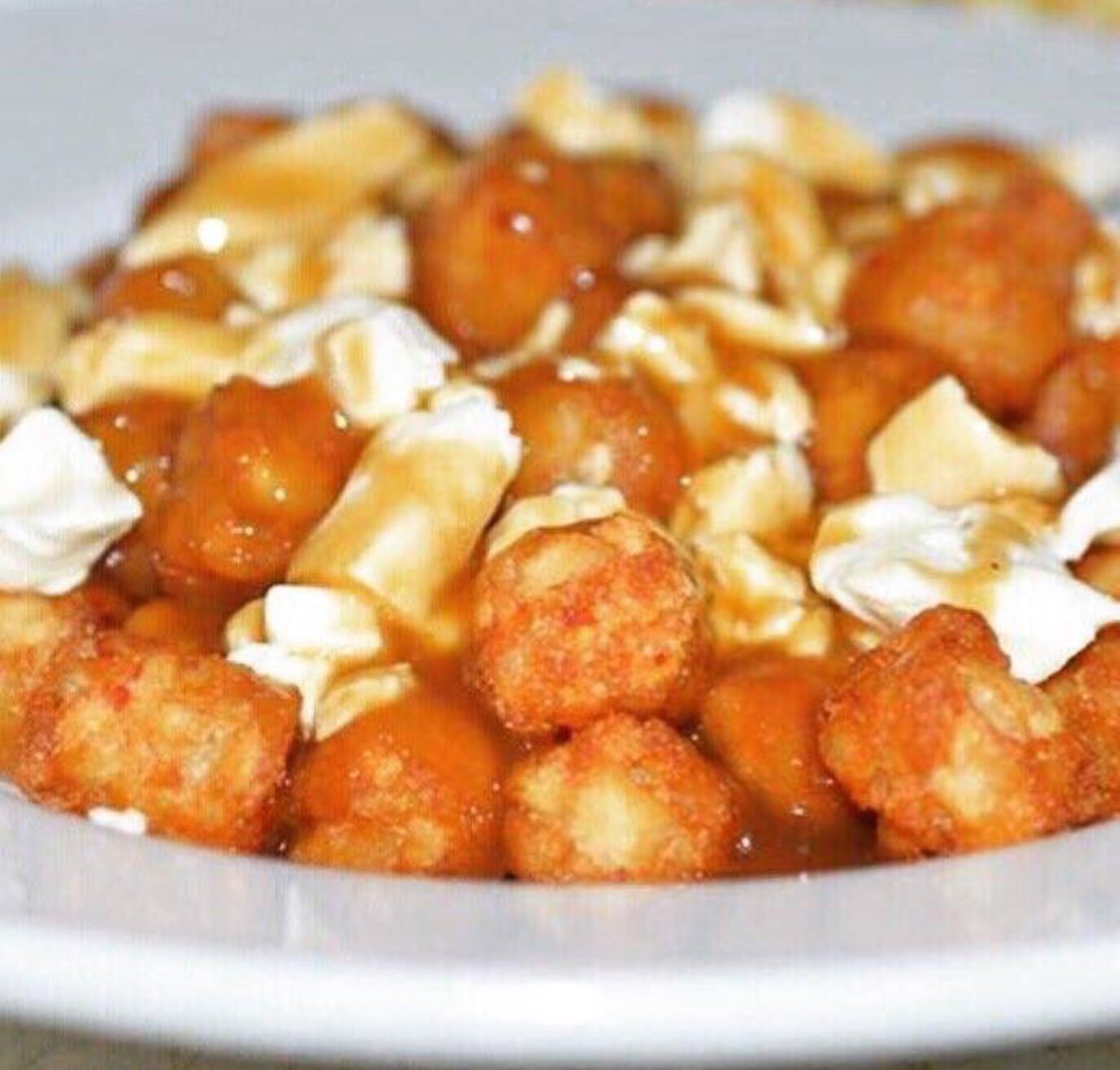 milanopizza1's tweet photo. We've been making Poutine, before Poutinerie was a Thing😍
Order #pompompoutine reg or Spicy online https://t.co/lUN1zxDm2W
#Ottawa #Ottcity https://t.co/zdNvaWw7Sb