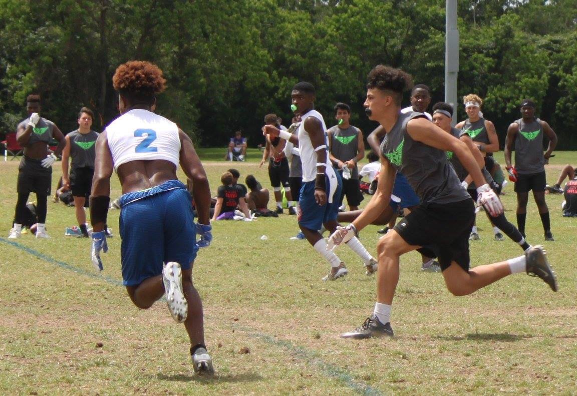 7yards7's tweet photo. ๐ฅ๐๐คSophomore FS/QB Isaac Anaya from San Antonio Brackenridge HS in #TX ๐๐ฅ๐ค
(6'0"175lbs)#4
https://t.co/Cp191zQk4D
#WEFROMSA #TXMADE https://t.co/IIyM41fWma