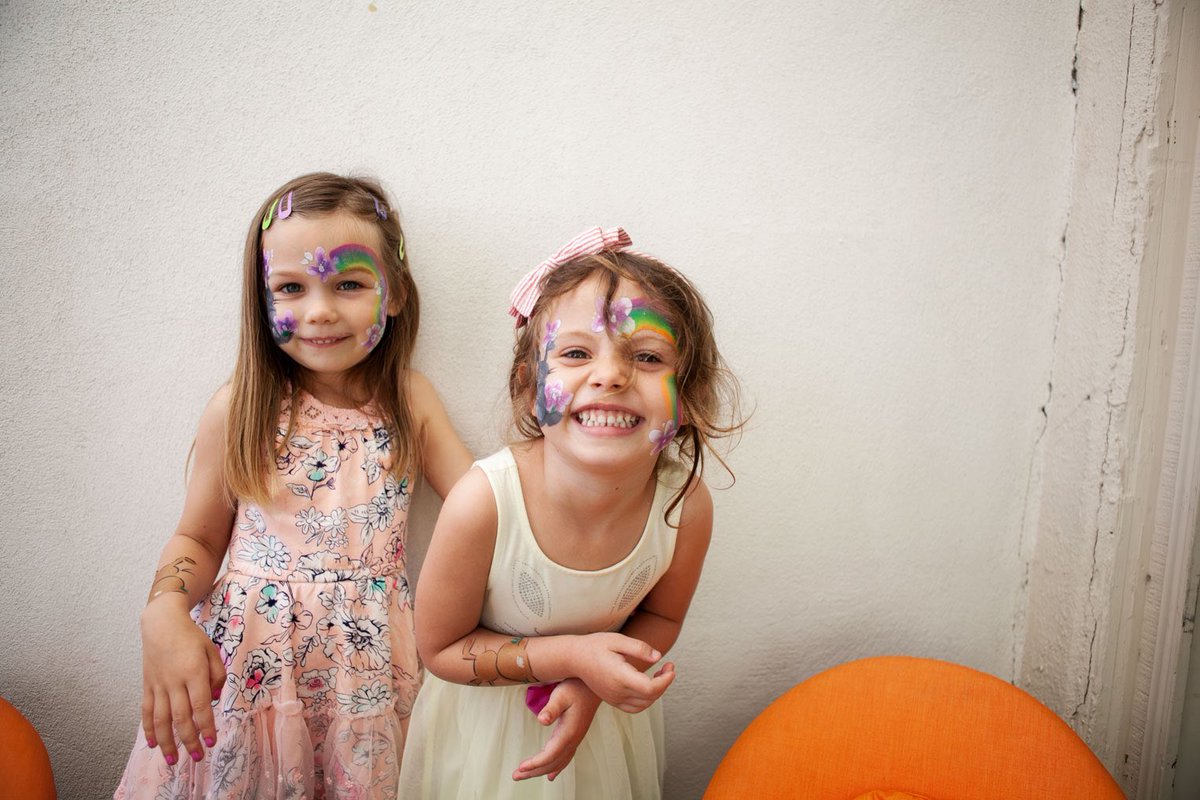 Let's embrace this new week with this much joy and happiness! 📸 by <a href="/kateegrace/">kate g</a> #booksandcookies #happy #bunnyhop #biggestsmiles