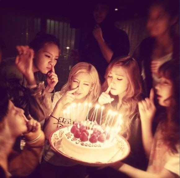 Happy Birthday mantan terindahnya sone Jessica Jung      be happy & stay healthy    