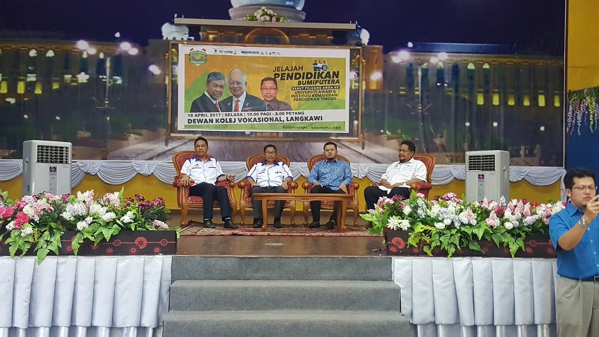 Dr Fathul Bari On Twitter Jelajah Pendidikan Bumiputera Sedang Berlangsung Di Kolej Vokasional Langkawi Kedah Jelajahpb Pemudaipt Inilahpeluangku Abata Https T Co Pfjnz4zrzr