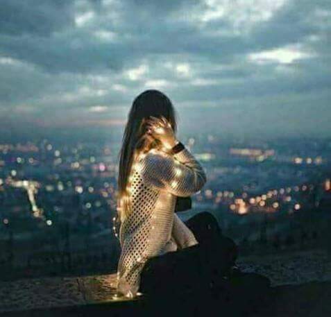 2LineUrduPoetry's tweet photo. تیرا  بیگانوں  سا  رویہ  هے  هم  سے  محسن.
/
باوجود اس کے تیرے عشق میں مشہور ہیں هم.

#UrduPoetry #Mohsin https://t.co/KI6zhzl5Tu