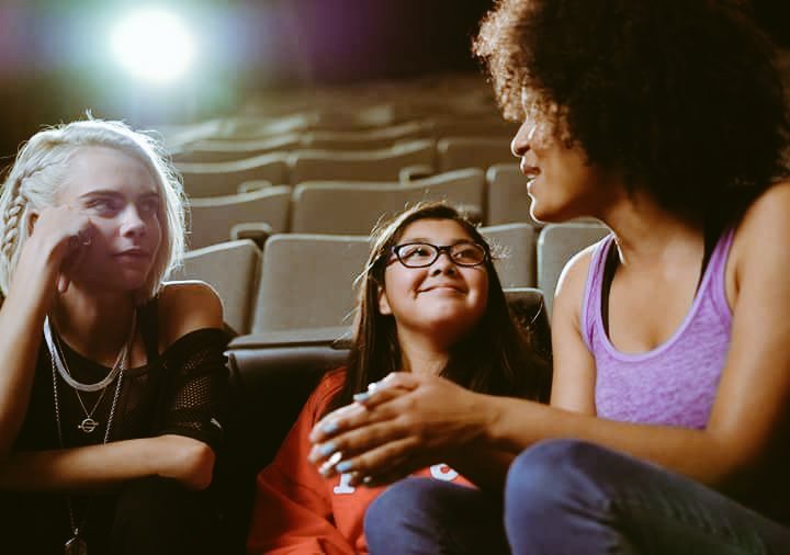 caradeleuinqne's tweet image. 