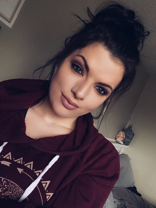 ✌🏻✨💕 https://t.co/DUUVMdiWvk