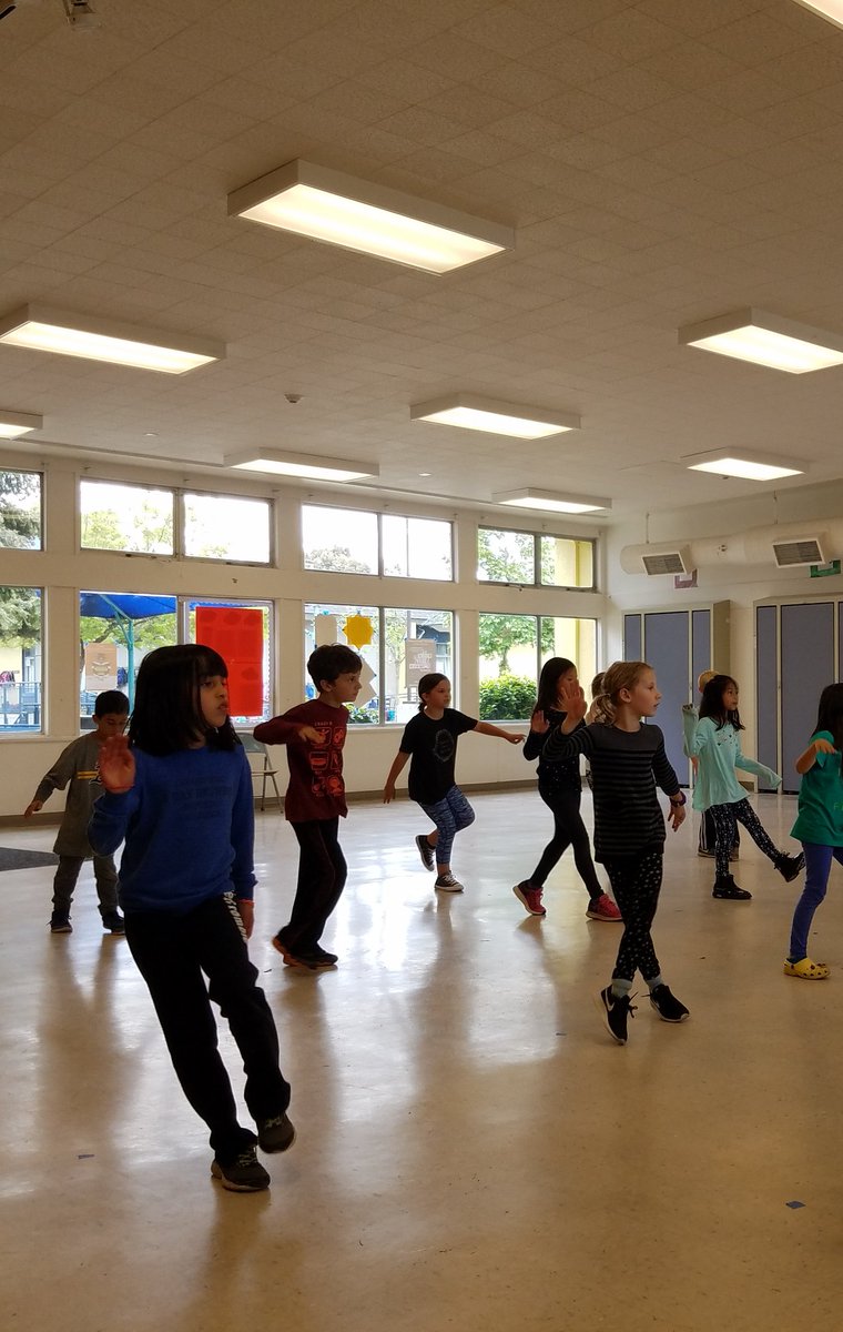 We love learning dance moves through the decades! Thank you @GuadalupeHSC   <a href="/GuadGrizzly/">Guadalupe Grizzlies</a>