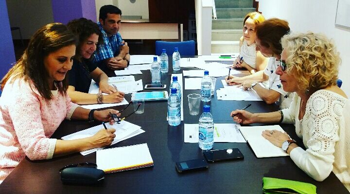 igualdadGC's tweet photo. Hoy con @IgualdadGobCan, seguimiento del convenio de atención a víctimas de violencia machista @claudina_morale @marianebotc @GranCanariaCab https://t.co/fAraerLNq2