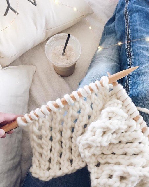 Point ajouré, point d'été 🌟
📷happyloveco
bit.ly/tricot-points