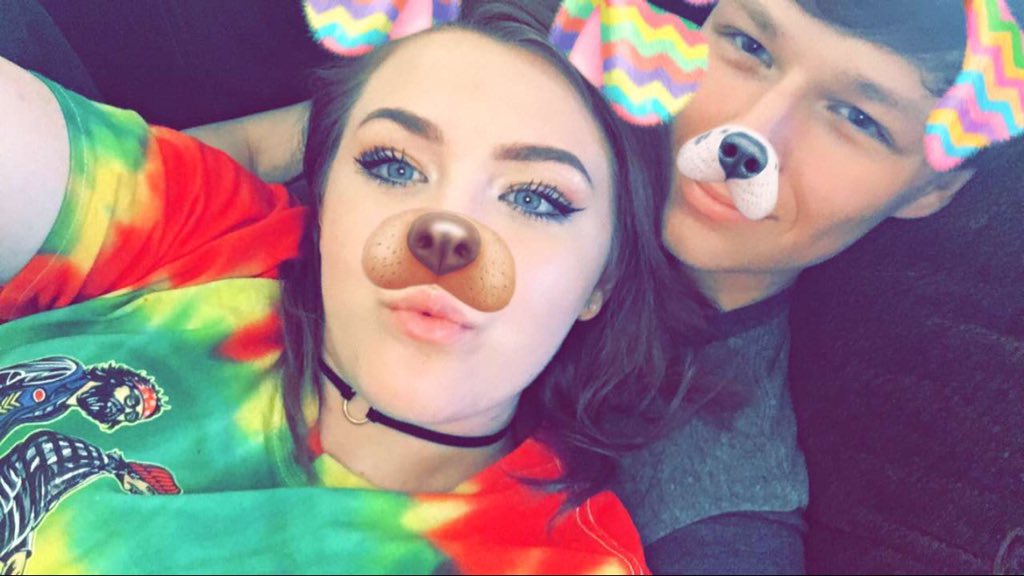 caseyynicholee's tweet photo. 🤕💓; https://t.co/uQ7fGJEkrd