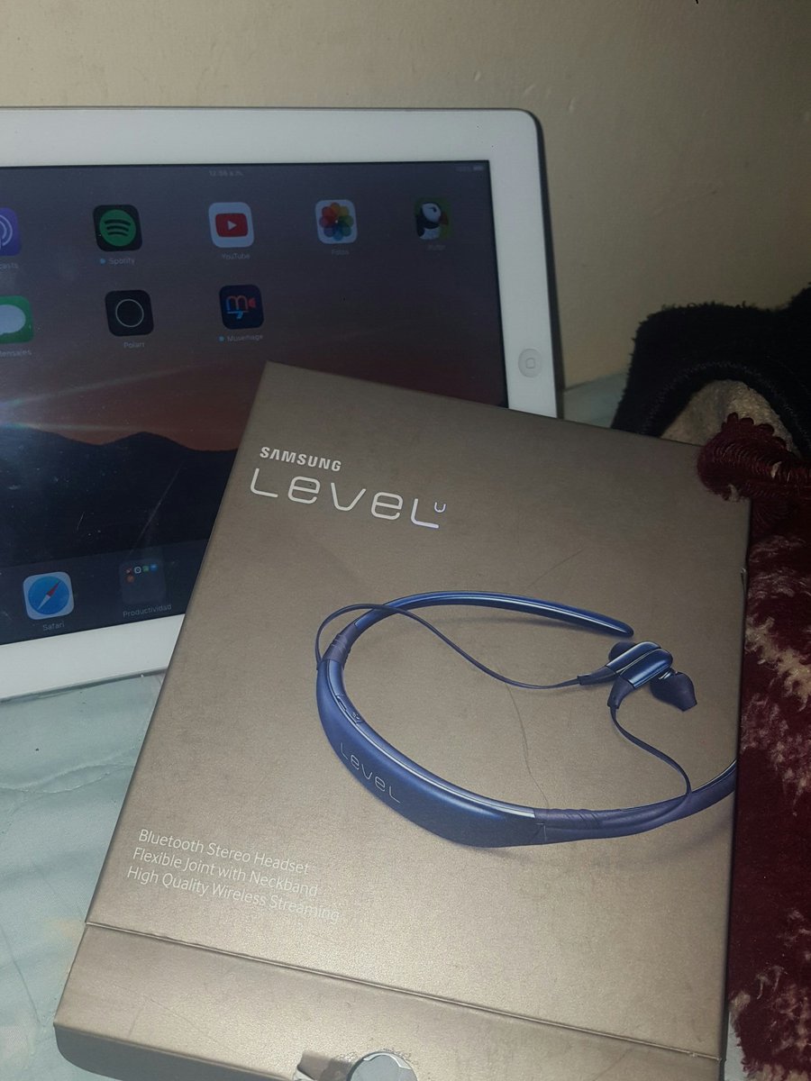 Serv_RIOSSA's tweet image. WAOO IMPRESIONANTES ESTOS AURICULARES TIENEN UN SONIDO NÍTIDO Y DE ALTA CALIDAD ME DEJARON ASÍ 😨😛
#samsung #levelu #localguides