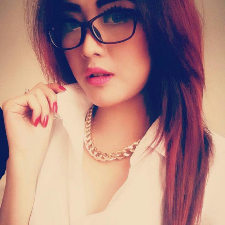 OMG! Kamu harus melihat ini. #BIGOLIVE > Rambut nya ga kering2 .  
web.live.bigo.sg/2172695305_214…