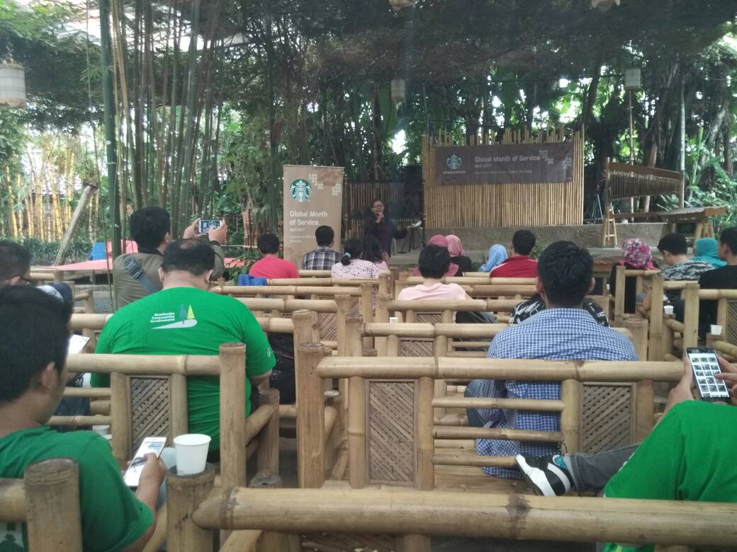 Tim <a href="/SobatBudayaBDG/">Sobat Budaya Bandung</a> memulai #SbuxGMOS #KodeNusantara bersama <a href="/SbuxIndonesia/">Starbucks Indonesia</a> 🙌🙌🙌