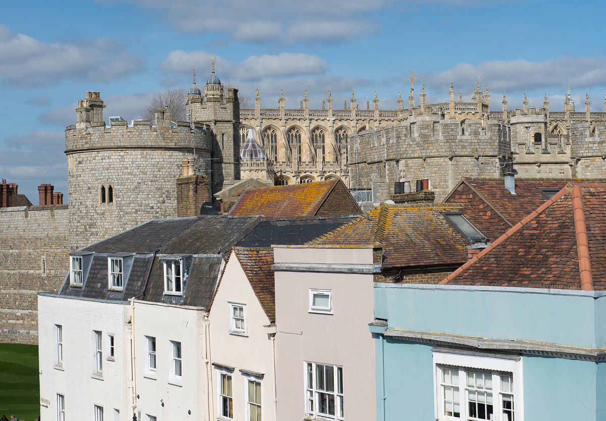 MacWindsor's tweet image. Are you looking for a last minute get away this #spring? bit.ly/2mdZ3Xv so much to see and do in #Windsor this season!