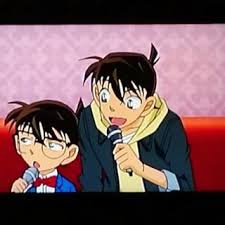 코난 가라오케 이벤트 찾아보는데 정말 신이치로 변장한 카이토가 코난 너무 좋아하고있어서 우는중