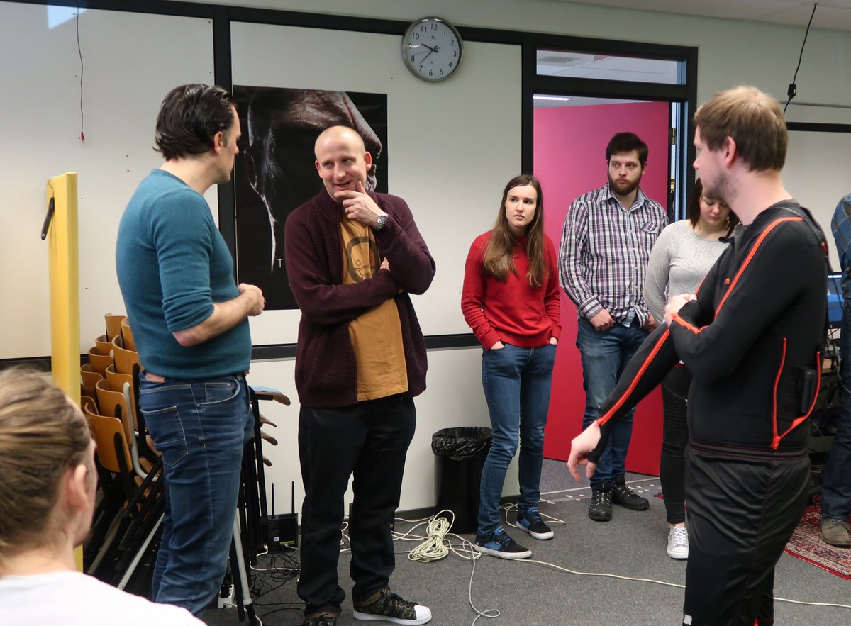 ProjectMyron's tweet image. VFX supervisor Julian Foddy from @ILMLondon came to visit us and gave us useful feedback. He was very impressed!