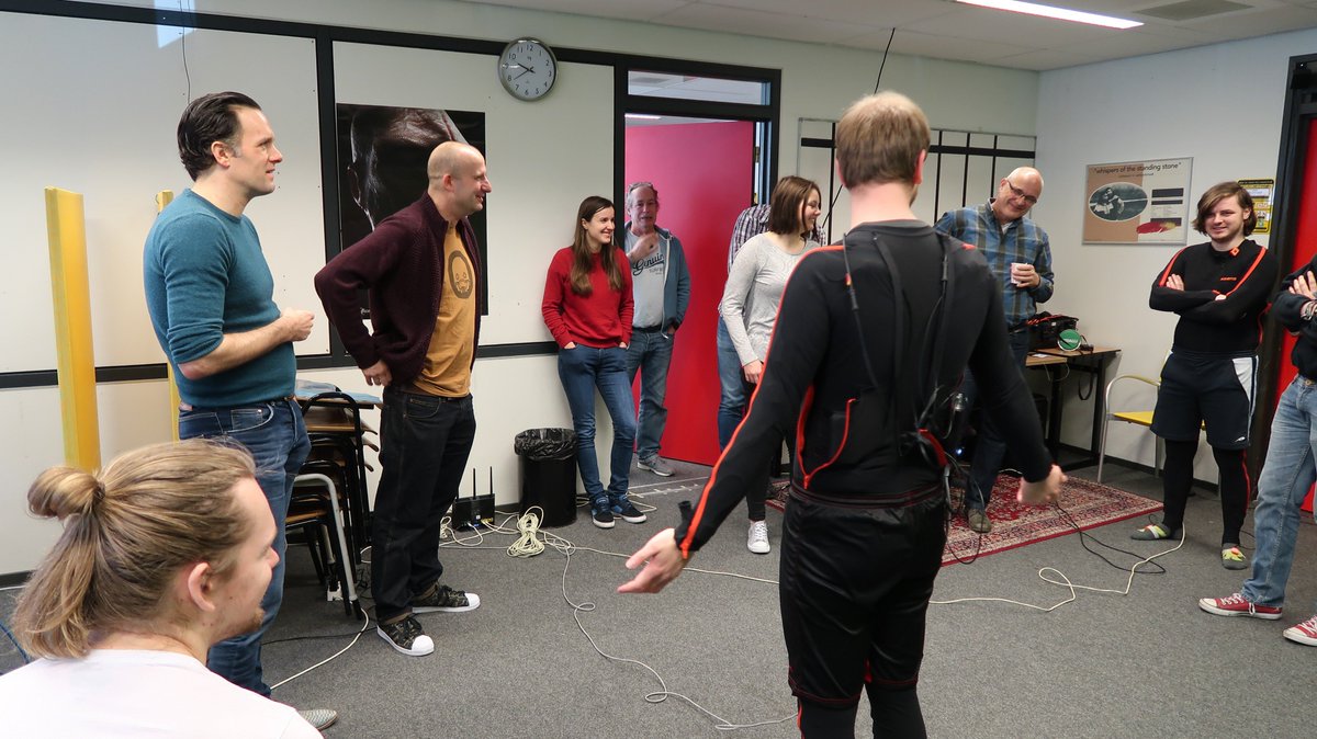 ProjectMyron's tweet image. VFX supervisor Julian Foddy from @ILMLondon came to visit us and gave us useful feedback. He was very impressed!