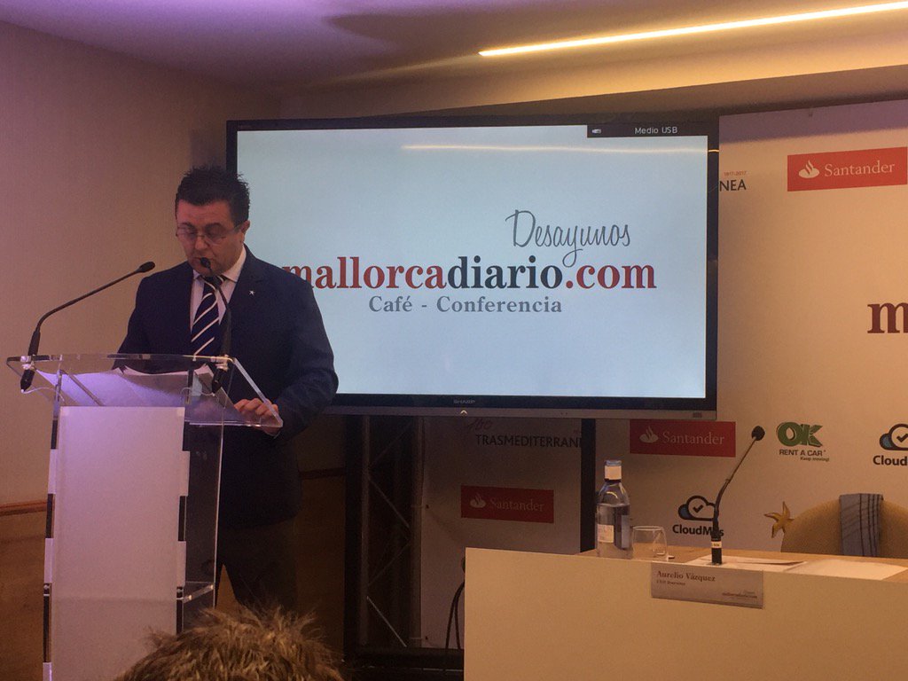 Aurelio Vázquez , hablando en los desayunos de mallorcadiario.com. #desayunosmd