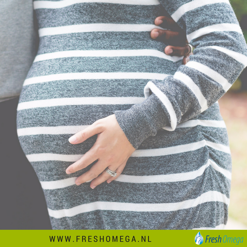 FreshOmega3's tweet photo. Omdat Mermaids Omega-3 super-zuiver is, bevat het een juiste hoeveelheid #vitaminen A en D voor #zwangere vrouwen. https://t.co/RyiGQIBE2R https://t.co/vaVvbx8T64