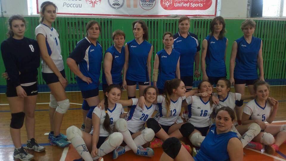 MoscowSpOl's tweet photo. Во��ейболисты #SpecialOlympicsMoscow стали чемпионами России на Всероссийской спартакиаде в Архангельске. #СпециальнаяОлимпиадаМосквы https://t.co/R7aIuqWQP3