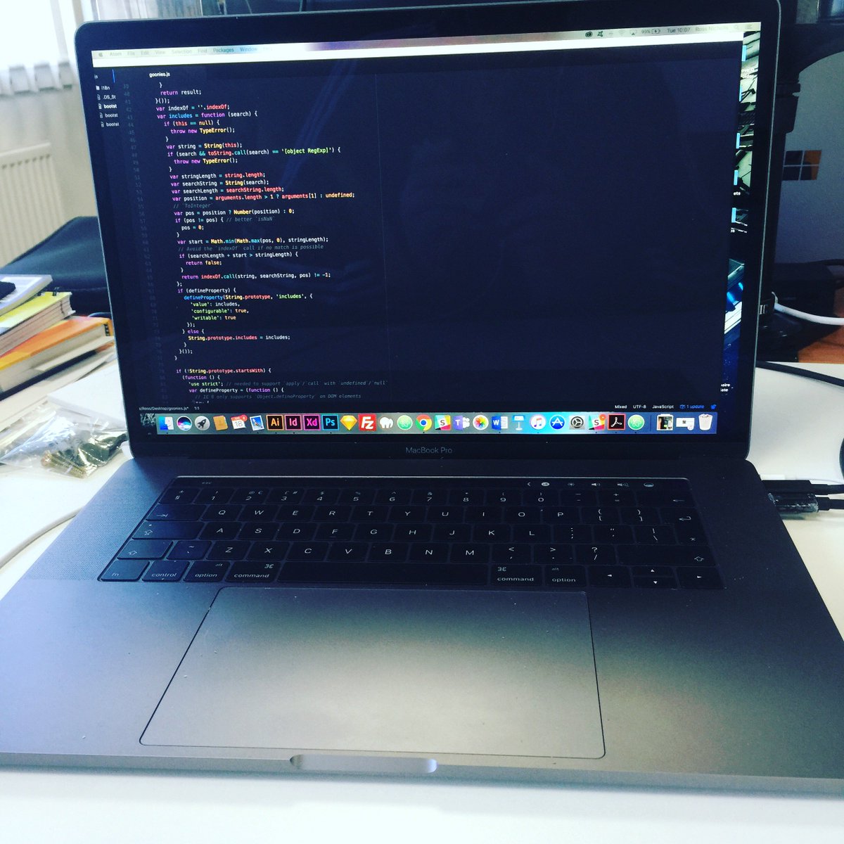 HattoriRoss's tweet image. This is how I&apos;ll be spending most of my day. #coding #javascriptdeveliper