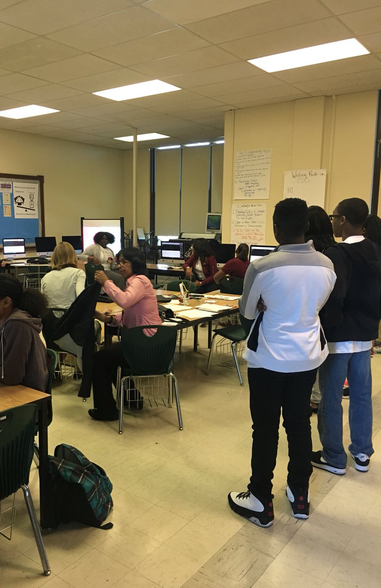 TK4TG_RHS's tweet photo. Welcome to Mifflin elementary for your first workshop @TechGirlzorg @AcademiesInc @techdivaTR https://t.co/ffDNlS5FbE