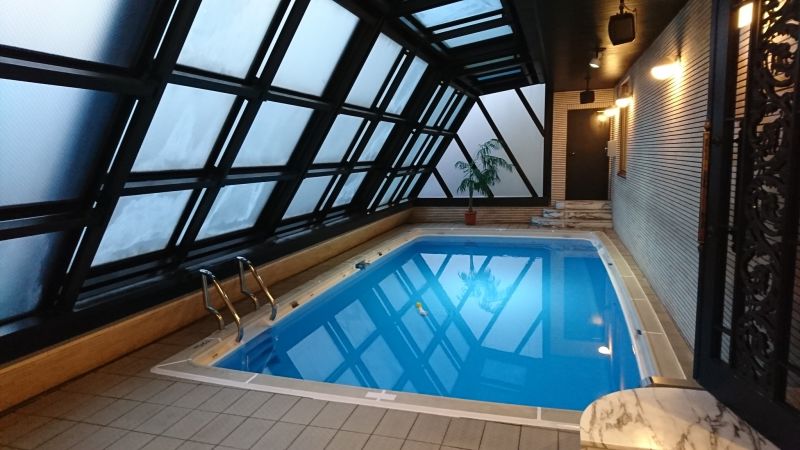 Kotaku On Twitter The Most Infamous Swimming Pool In Japanese 