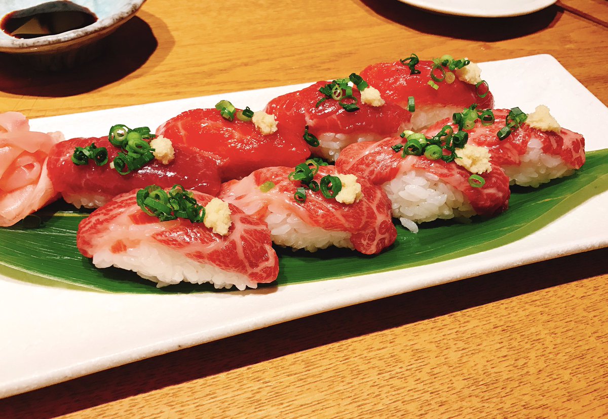 土田玲央 בטוויטר お腹すいた やはり気持ち早い時間に食べると夜お腹すくよね そしてここで いつかの肉寿司を見てなんとか耐えようと思います